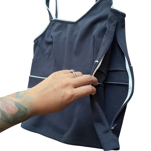 Ann Taylor Womens Top Size M Navy Blue White Blouse Shirt Sleeveless Casual - Picture 3 of 6